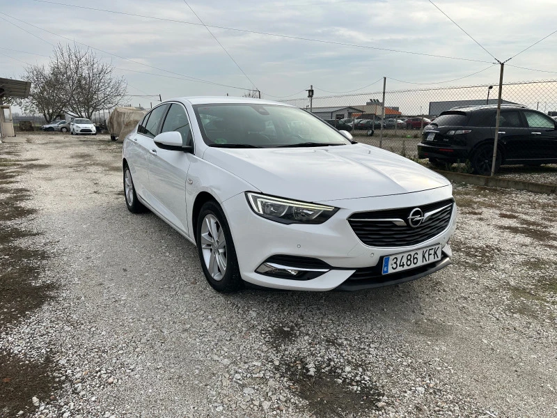 Opel Insignia Автоматик, снимка 2 - Автомобили и джипове - 43407990