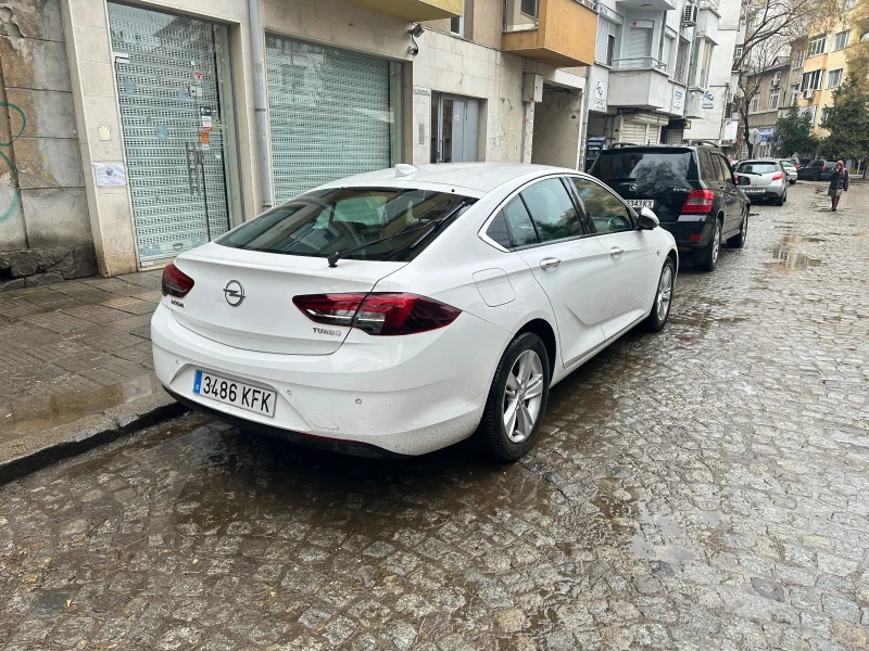 Opel Insignia Автоматик, снимка 3 - Автомобили и джипове - 43407990