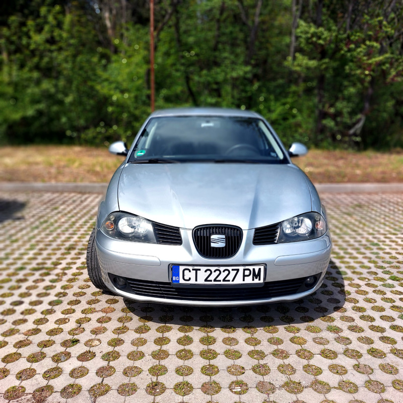 Seat Ibiza 1.4i, снимка 1 - Автомобили и джипове - 45495746