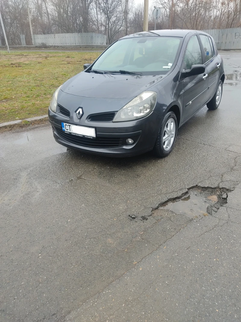 Renault Clio 1.2, снимка 6 - Автомобили и джипове - 48936996