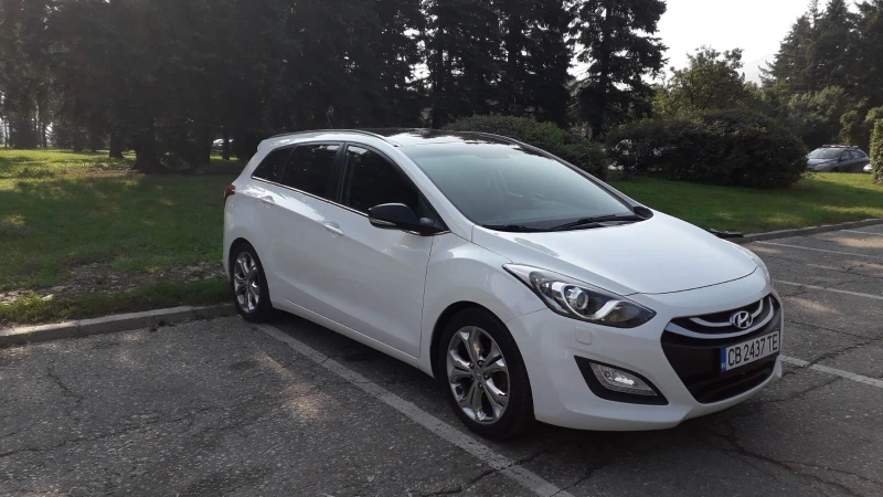 Hyundai I30 1.6 CRD, снимка 4 - Автомобили и джипове - 49335435