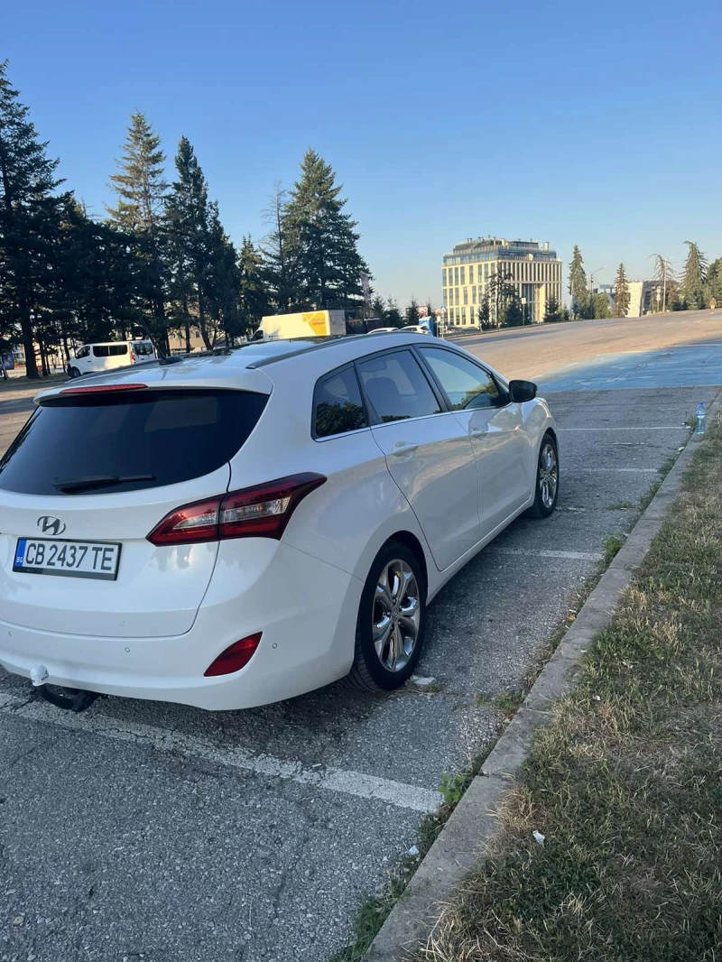 Hyundai I30 1.6 CRD, снимка 2 - Автомобили и джипове - 49335435