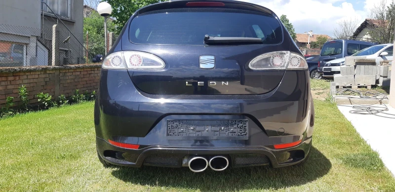 Seat Leon 1.6 Бензин 102кс, снимка 5 - Автомобили и джипове - 52566660
