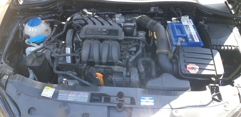 Seat Leon 1.6 Бензин 102кс, снимка 8 - Автомобили и джипове - 52566660