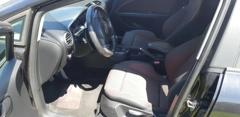 Seat Leon 1.6 Бензин 102кс, снимка 11 - Автомобили и джипове - 52566660