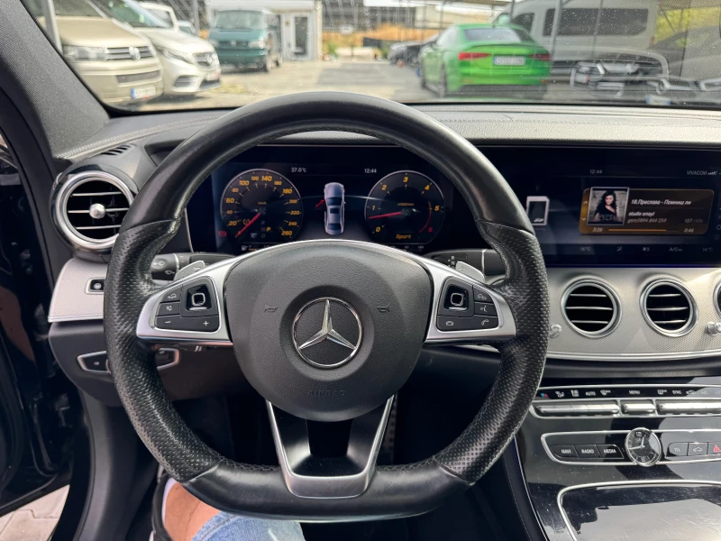 Mercedes-Benz E 350 9GTronic TOP, снимка 11 - Автомобили и джипове - 52054834