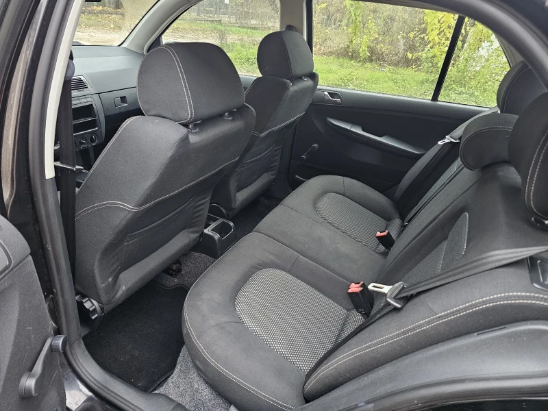 Skoda Fabia, снимка 13 - Автомобили и джипове - 52446599