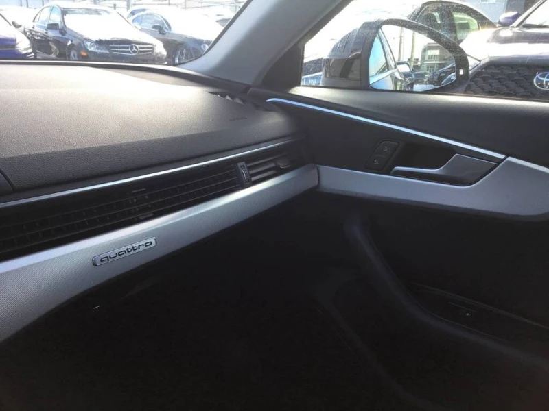 Audi A4 * 4dr Sdn Auto Progressiv quattro * CARFAX * ЦЕНА , снимка 17 - Автомобили и джипове - 52804253