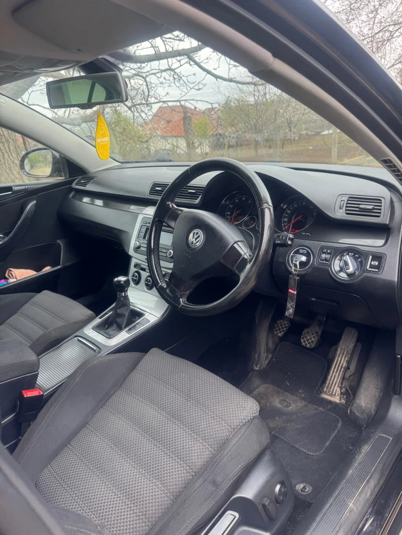 VW Passat, снимка 7 - Автомобили и джипове - 52887290