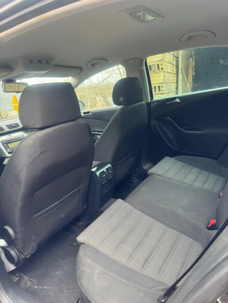 VW Passat, снимка 10 - Автомобили и джипове - 52887290