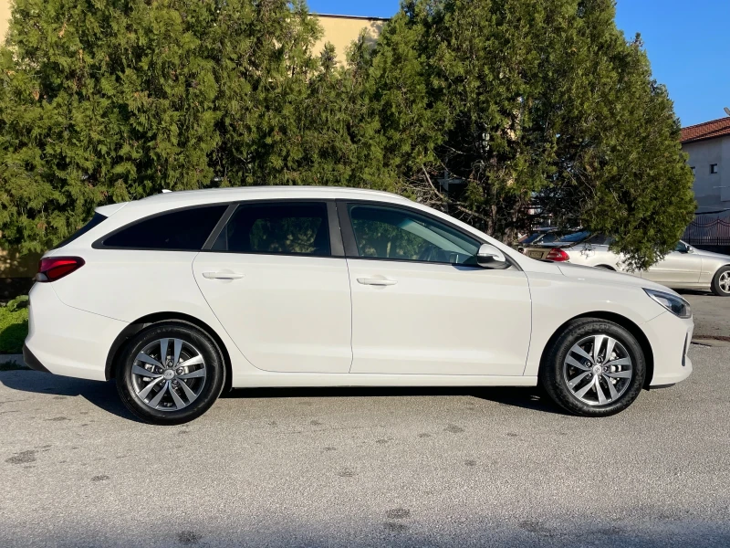 Hyundai I30 1.6CRDI 136к.с. EURO6 NAVI CAMERA ГЕРМАНИЯ, снимка 6 - Автомобили и джипове - 52918177