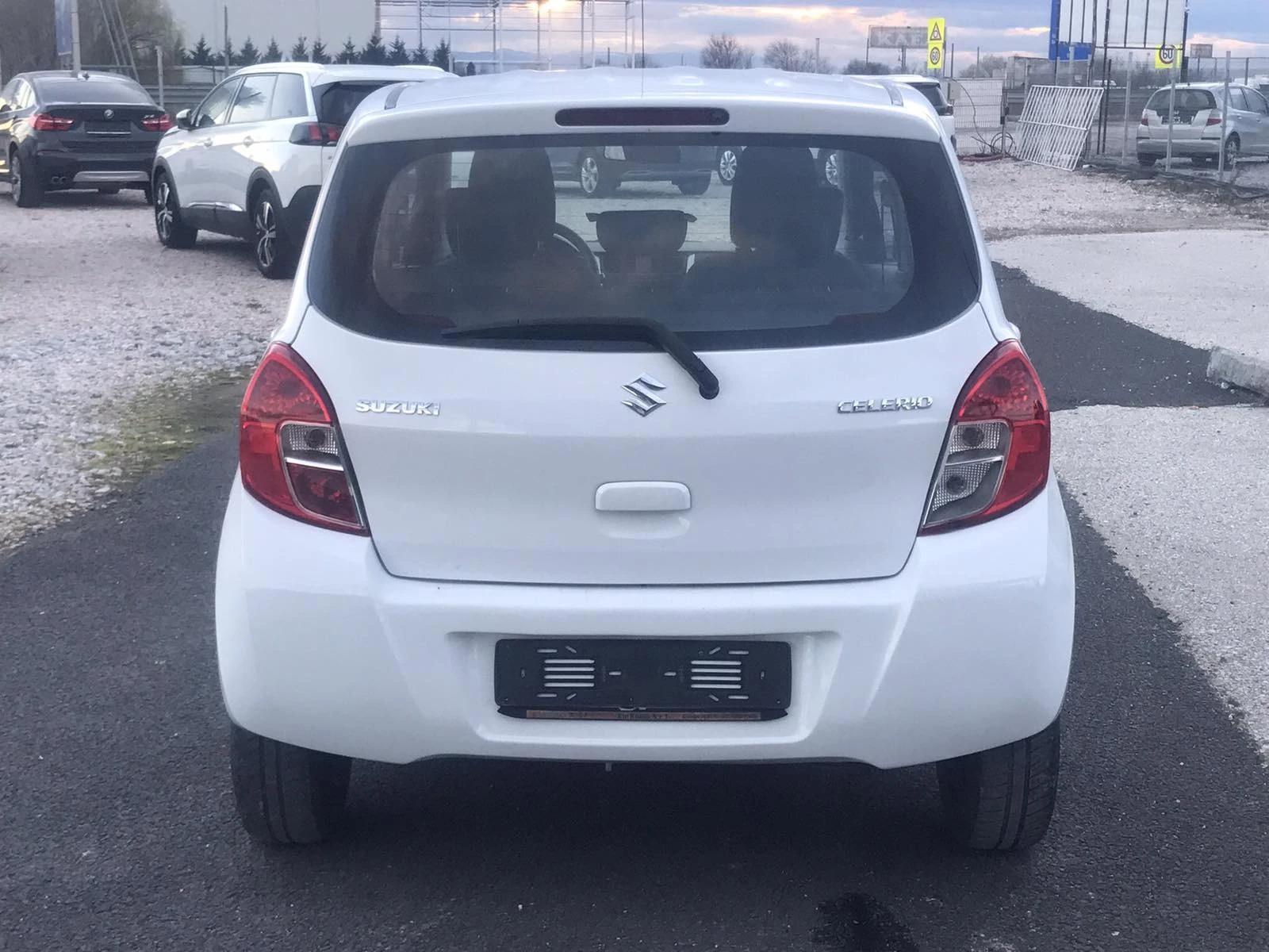 Suzuki Celerio 1.0I - изображение 5