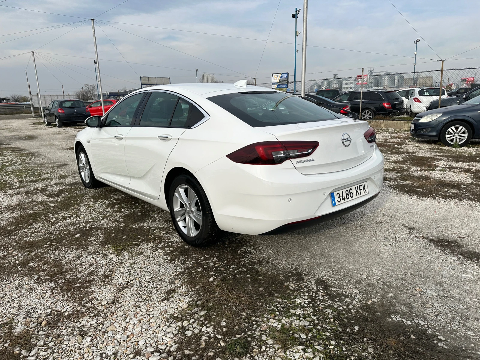 Opel Insignia Автоматик - изображение 3