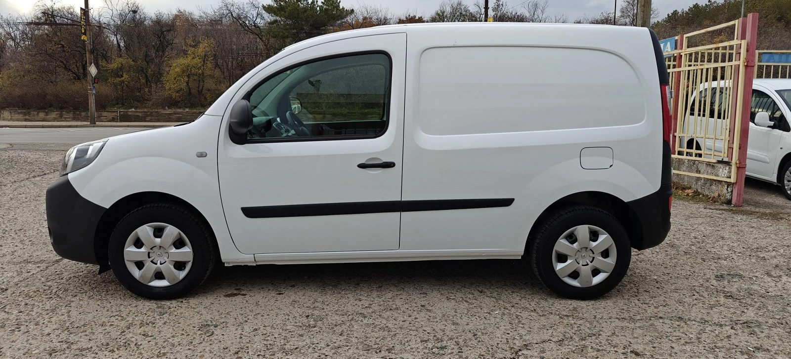 Renault Kangoo 1.5D-6ск.92к.20г - изображение 4