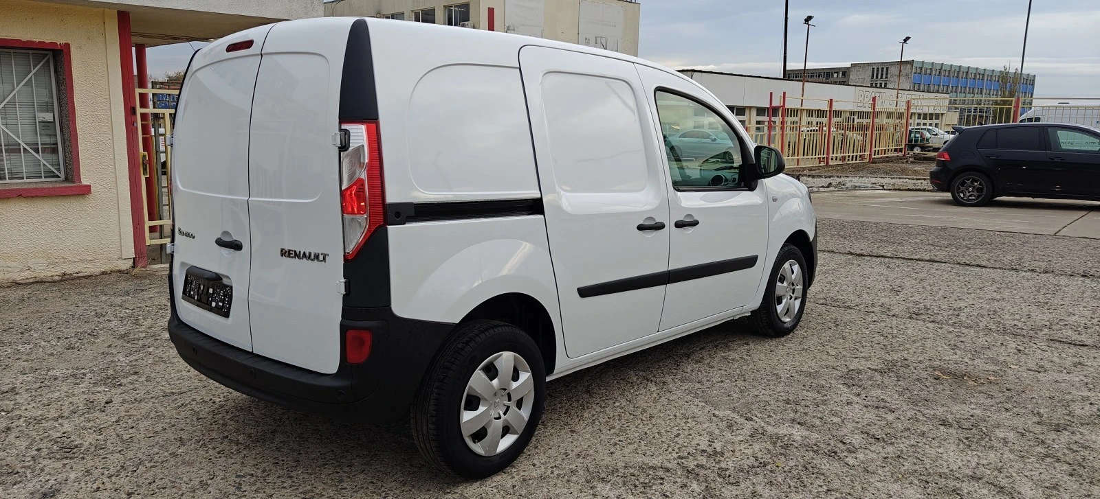 Renault Kangoo 1.5D-6ск.92к.20г - изображение 7