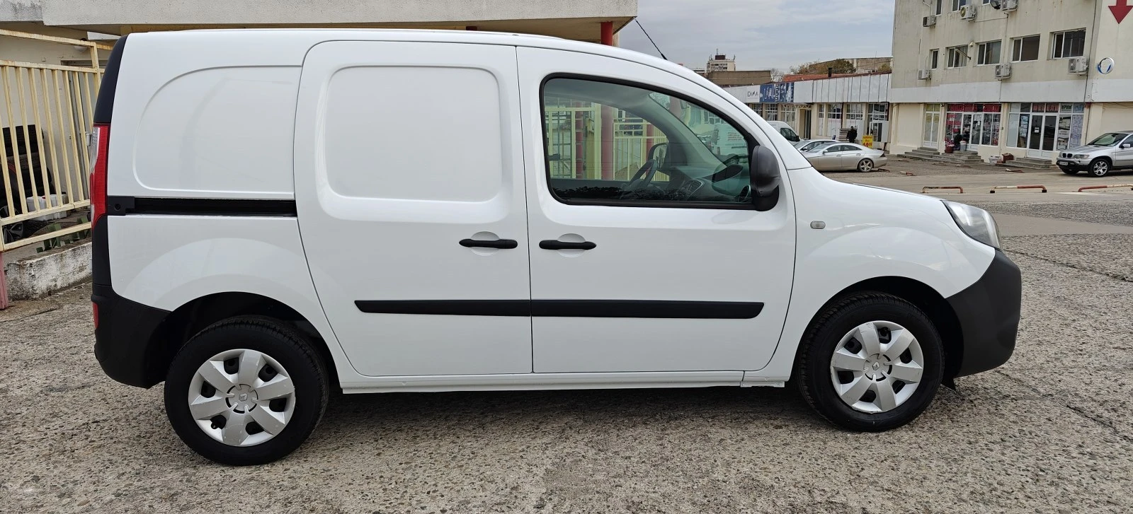 Renault Kangoo 1.5D-6ск.92к.20г - изображение 8