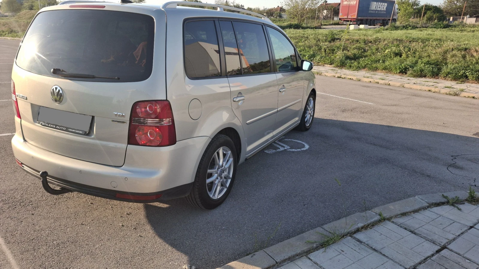 VW Touran 1.9 TDi 105 k. Comfort line  - изображение 7