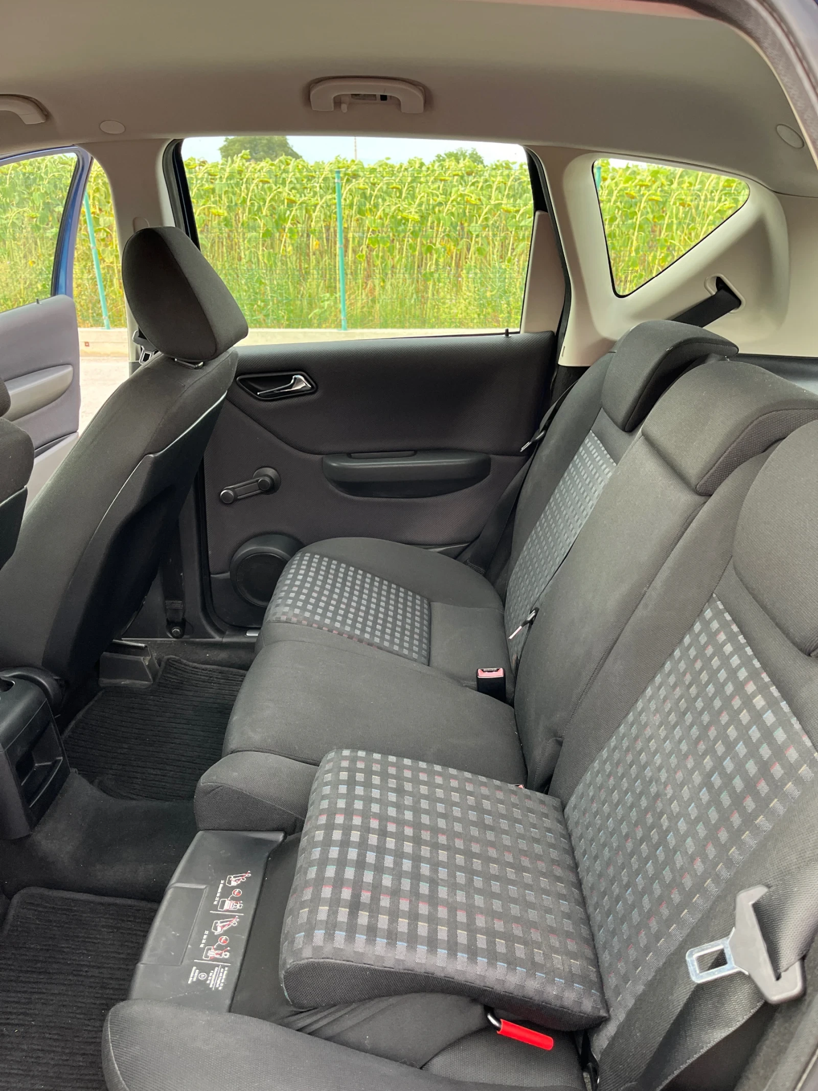 Mercedes-Benz A 180 | Mobile.bg   11