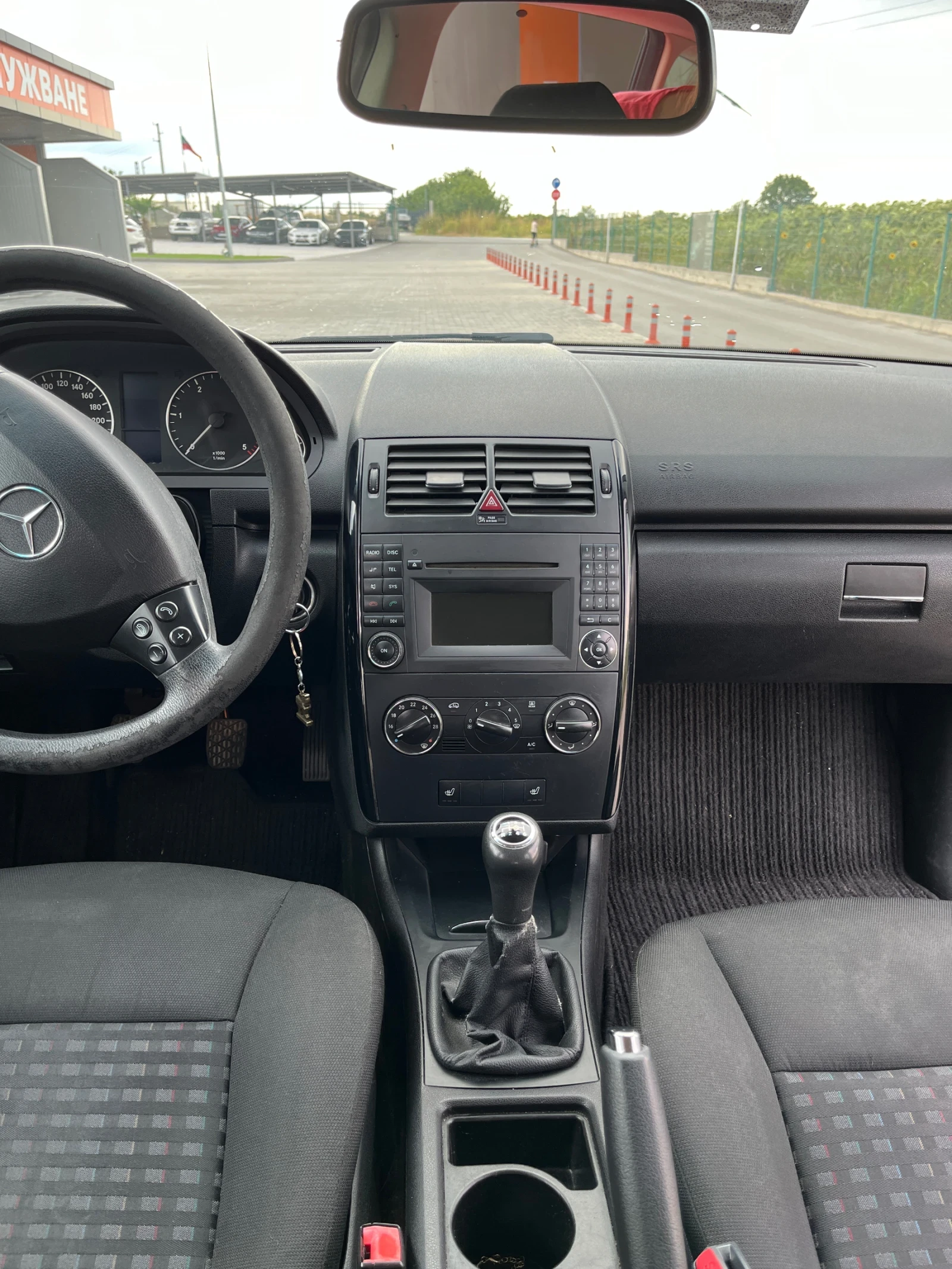 Mercedes-Benz A 180  - изображение 9