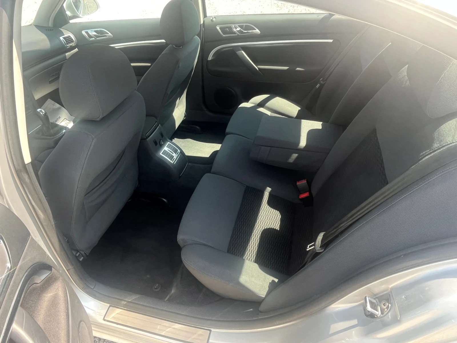 Skoda Superb 2.0TDI-140k.c | Mobile.bg — изображение 14