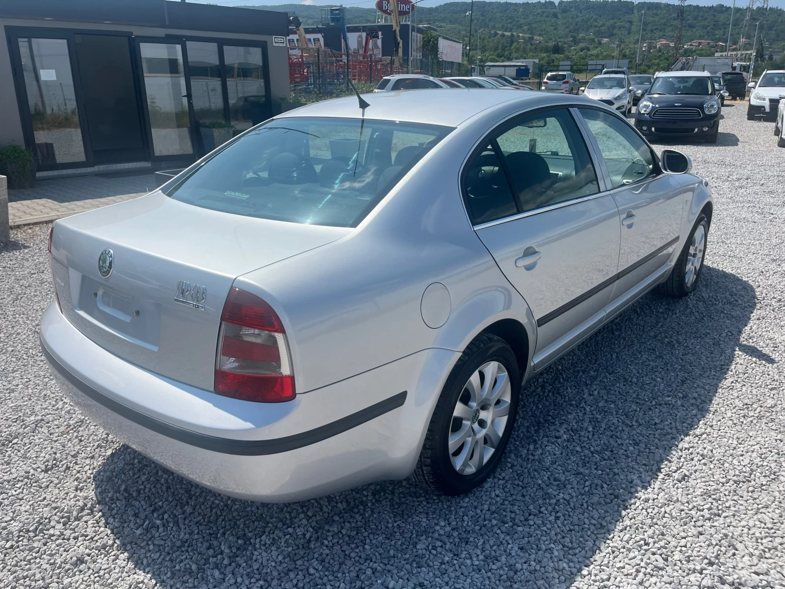 Skoda Superb 2.0TDI-140k.c - изображение 6
