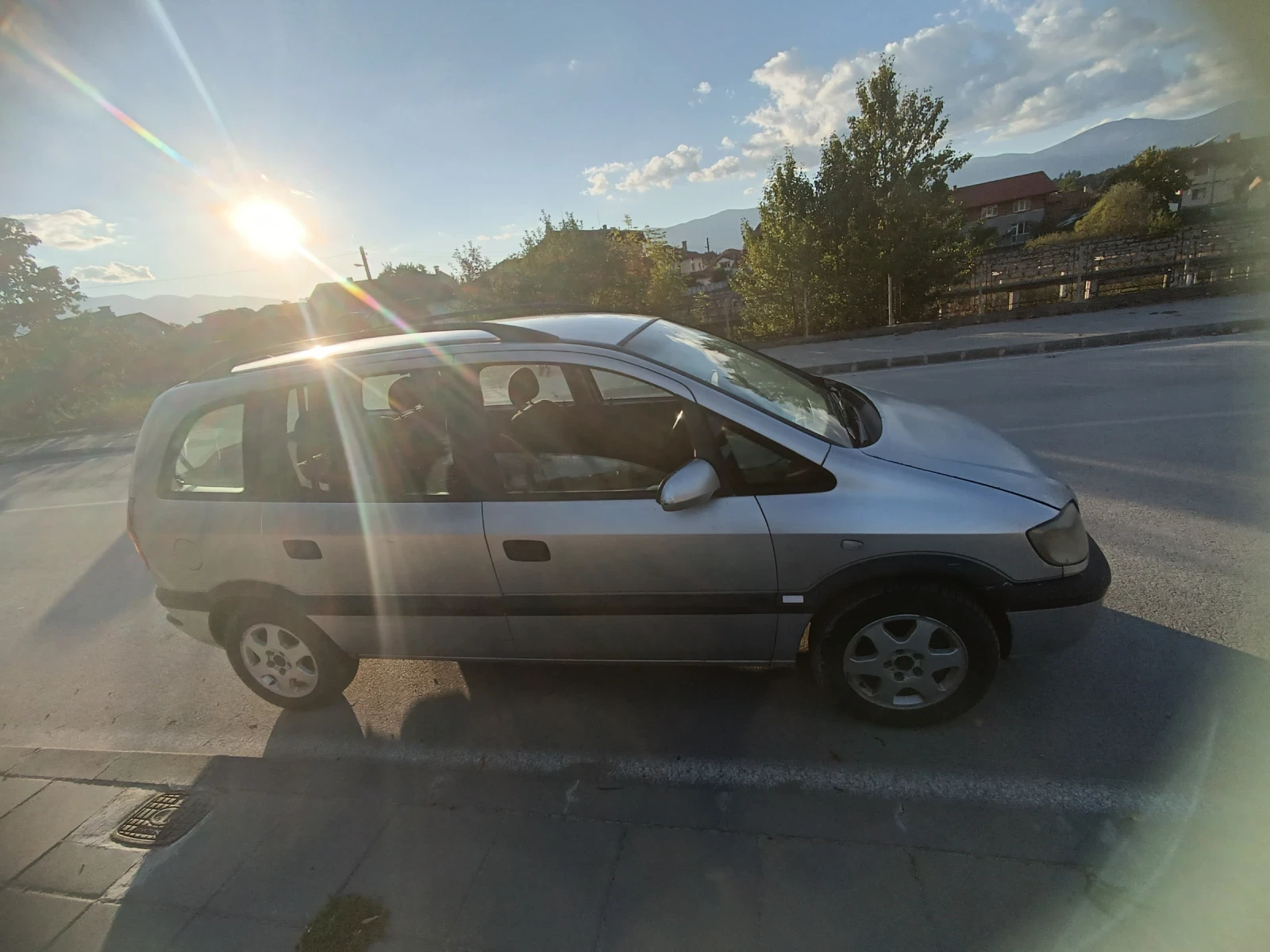 Opel Zafira  - изображение 2