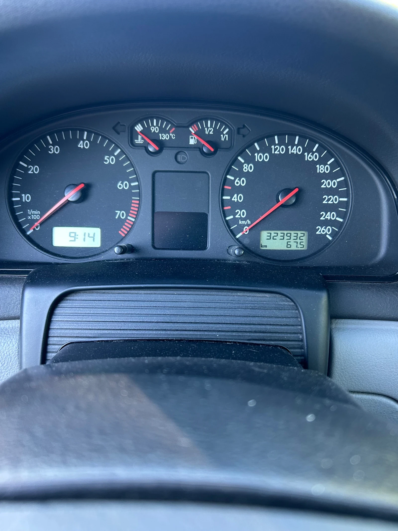 VW Passat  | Mobile.bg   12