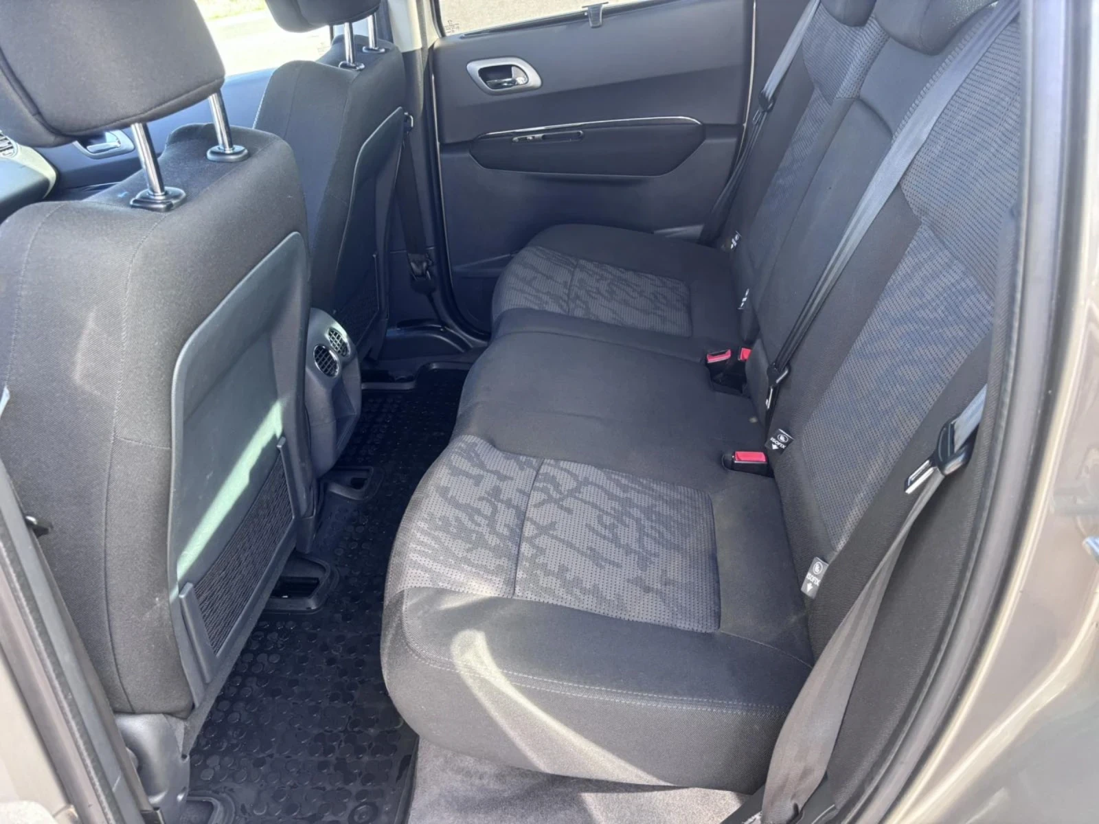 Peugeot 3008 1.6 HDI 109�.� | Mobile.bg � ����������� 12