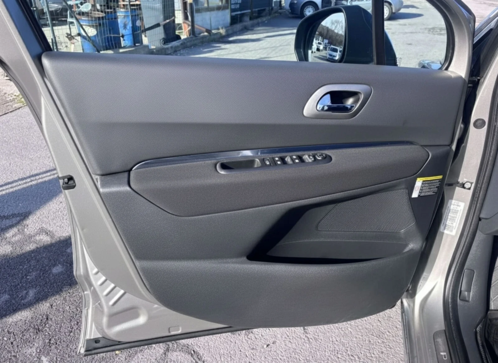 Peugeot 3008 1.6 HDI 109�.� | Mobile.bg � ����������� 14