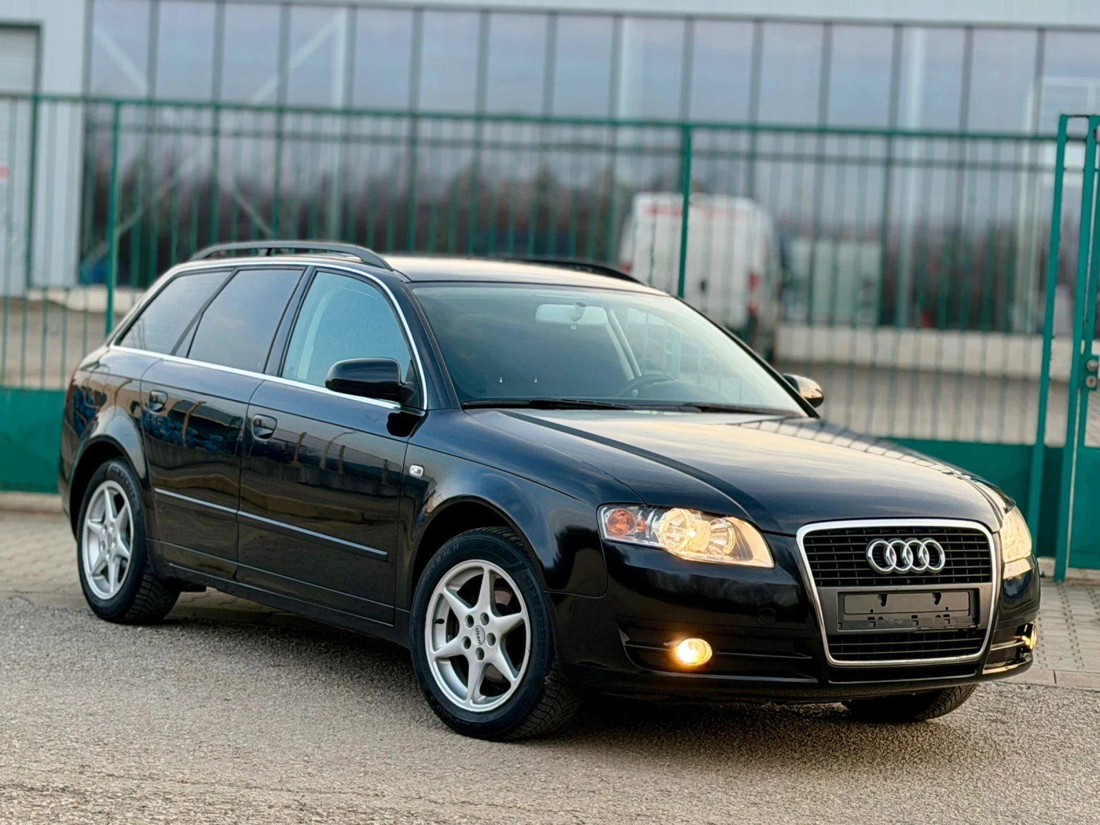 Audi A4 1.6i~102hp - изображение 3