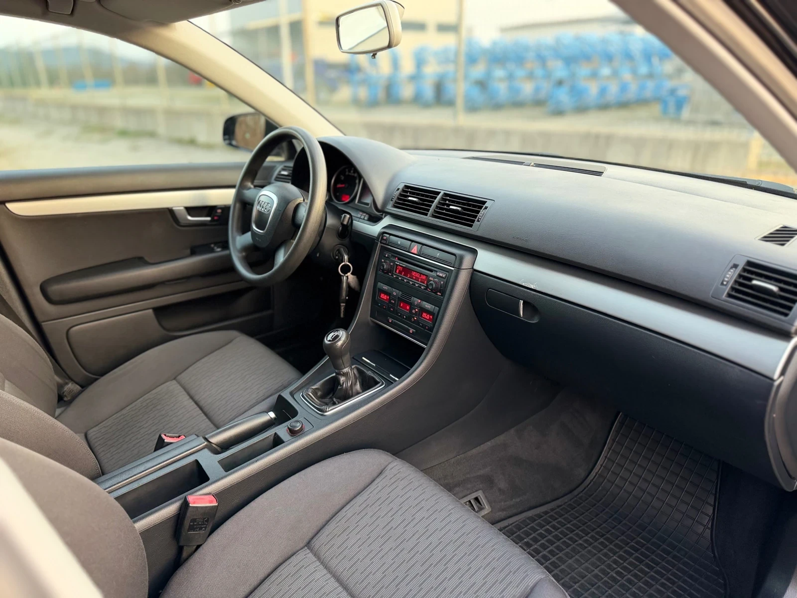 Audi A4 1.6i~102hp, снимка 15 - Автомобили и джипове - 53732556