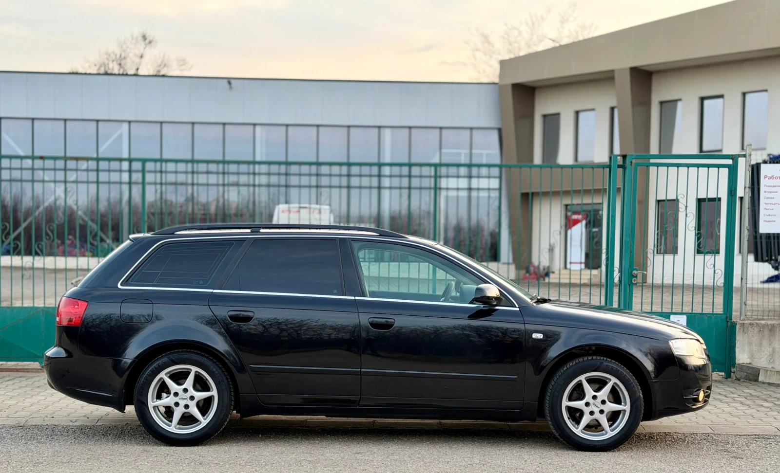 Audi A4 1.6i~102hp - изображение 4