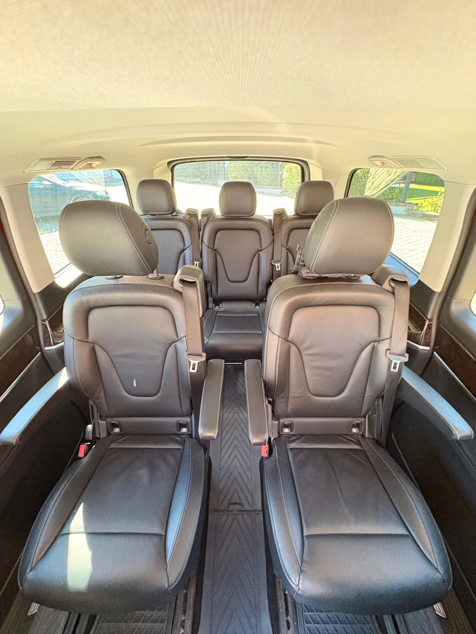 Mercedes-Benz V 300 V250d 4MATIC, снимка 14 - Автомобили и джипове - 54485430