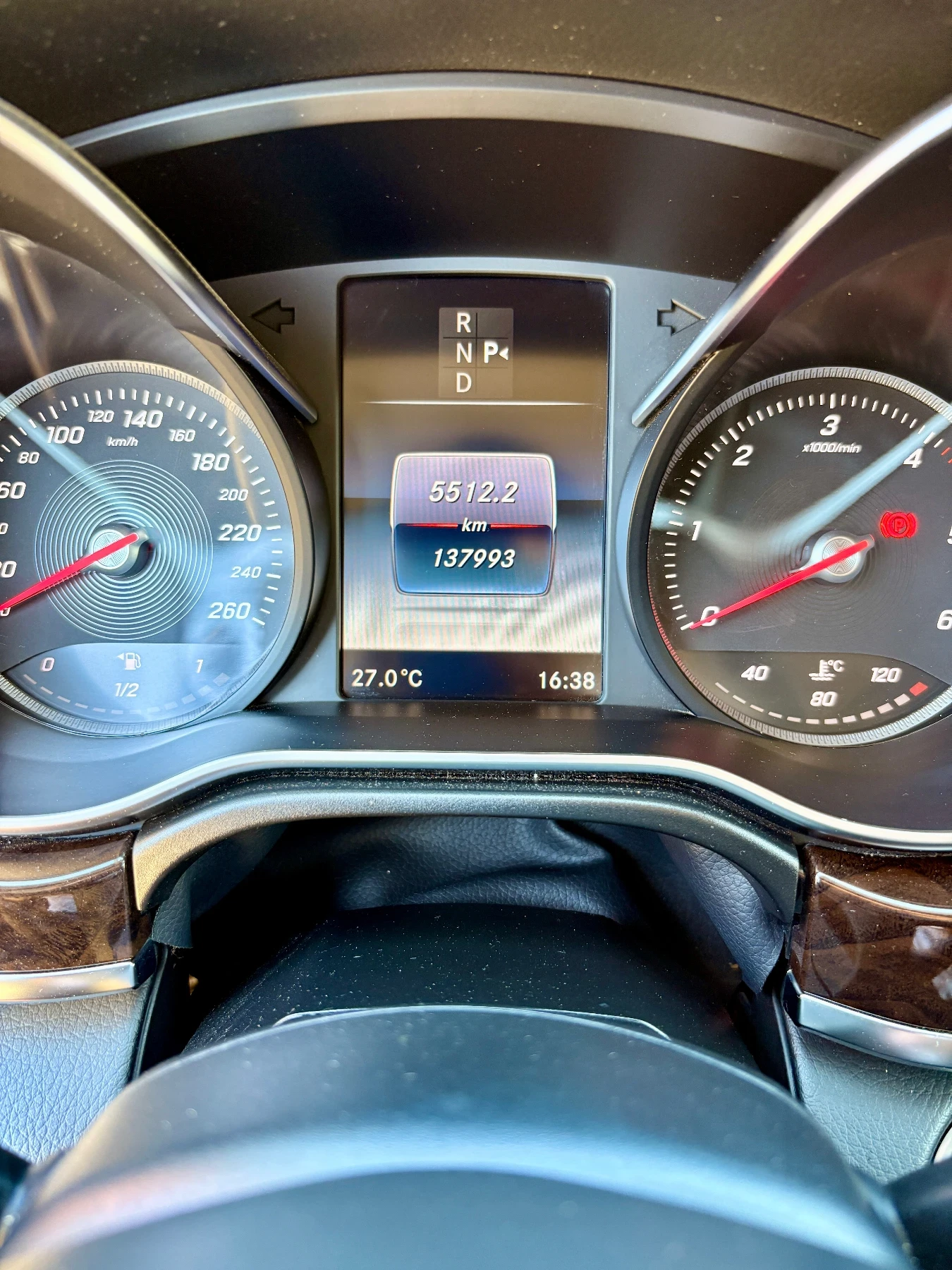 Mercedes-Benz V 300 V250d 4MATIC, снимка 13 - Автомобили и джипове - 54485430