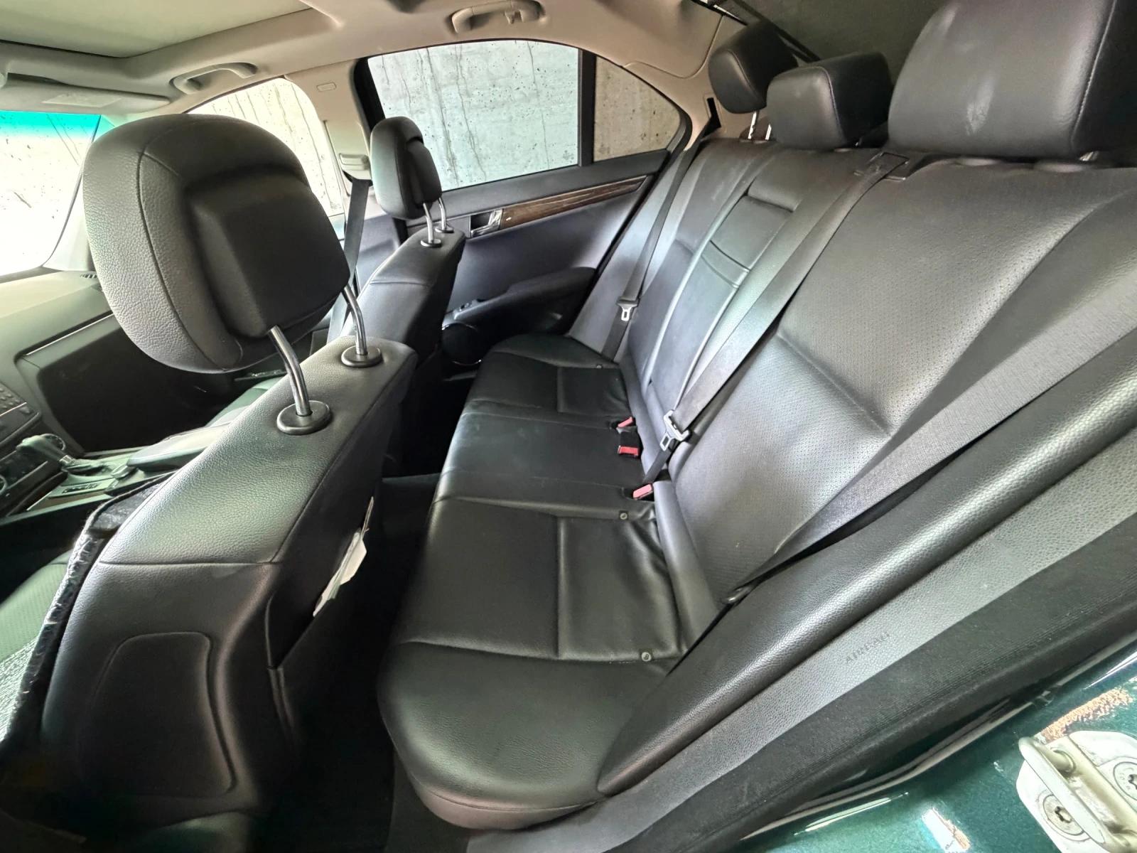 Mercedes-Benz C 320 Подгрев, Панорама, Кожа, снимка 6 - Автомобили и джипове - 54512264