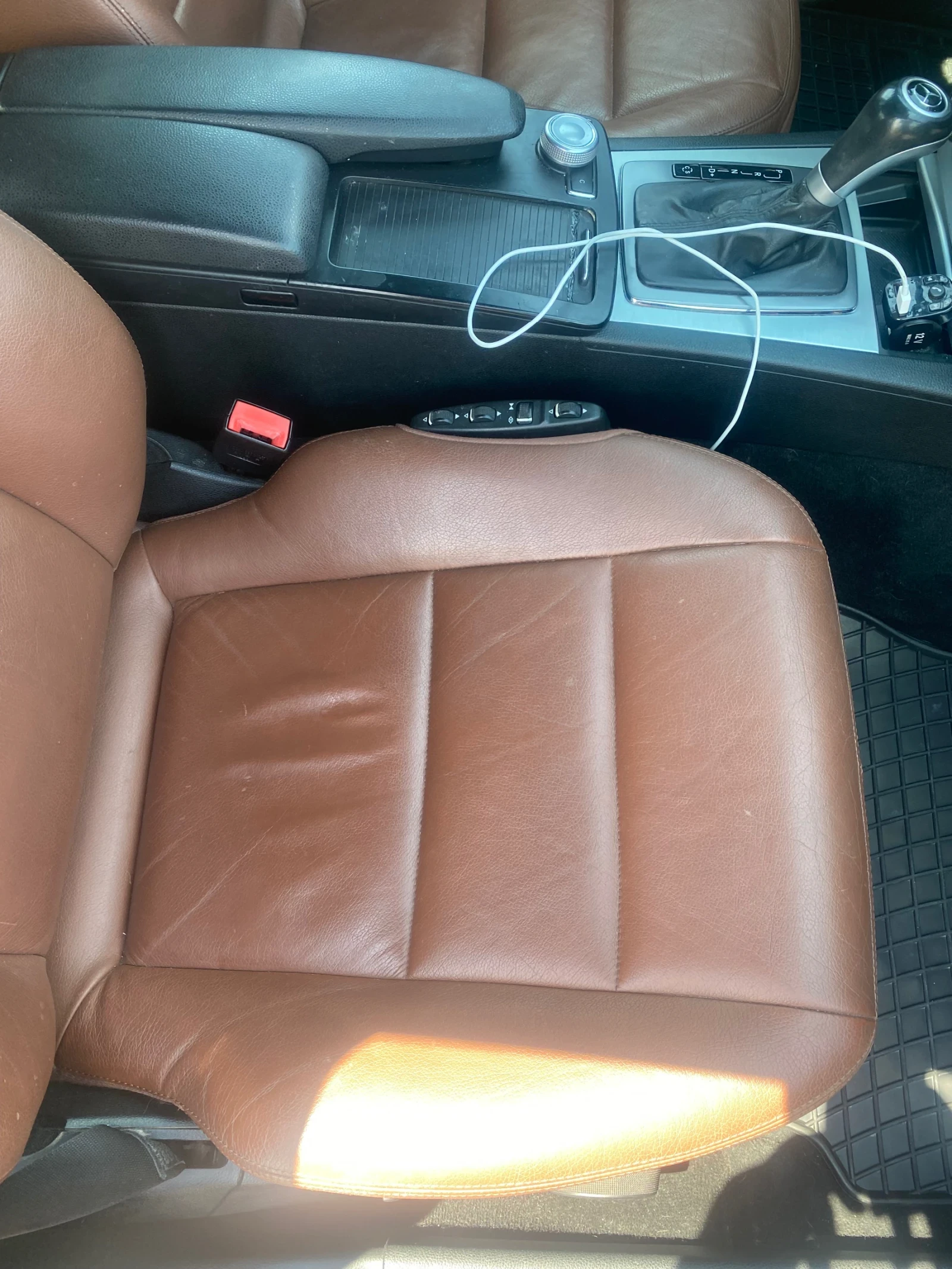 Mercedes-Benz C 320, снимка 13 - Автомобили и джипове - 55224295