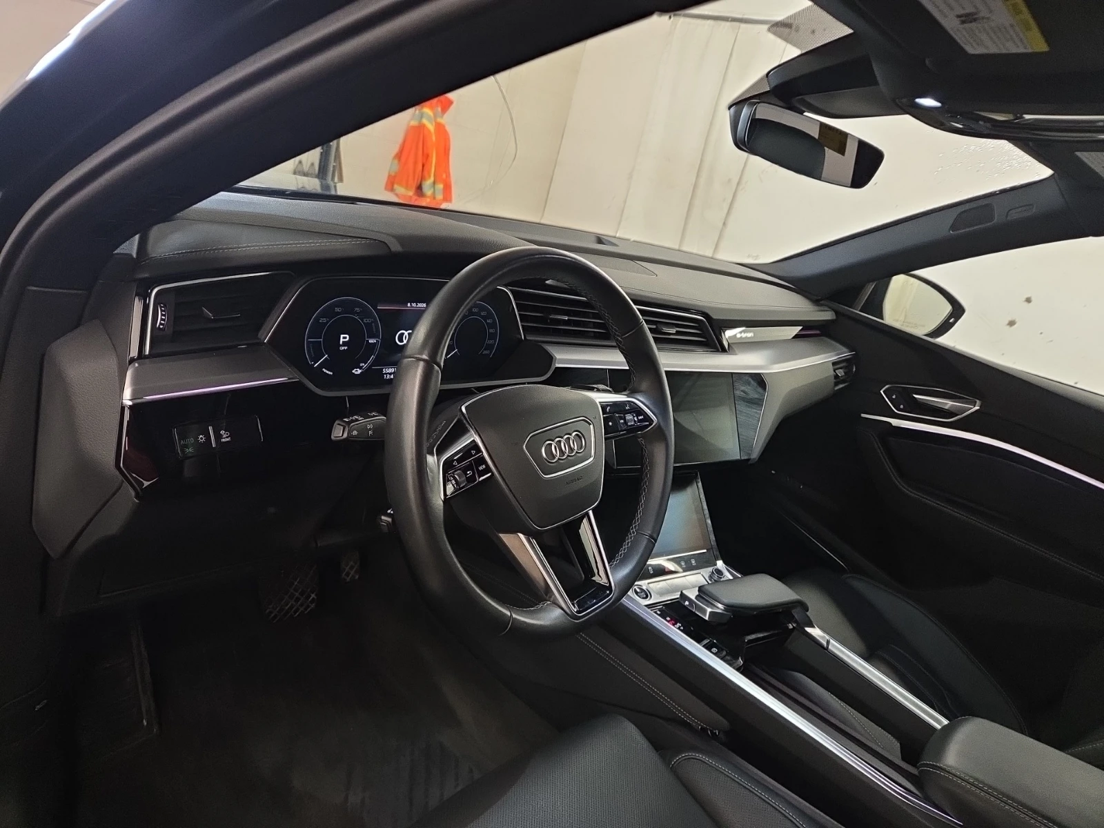 Audi E-Tron TECHNIK, снимка 9 - Автомобили и джипове - 56454669