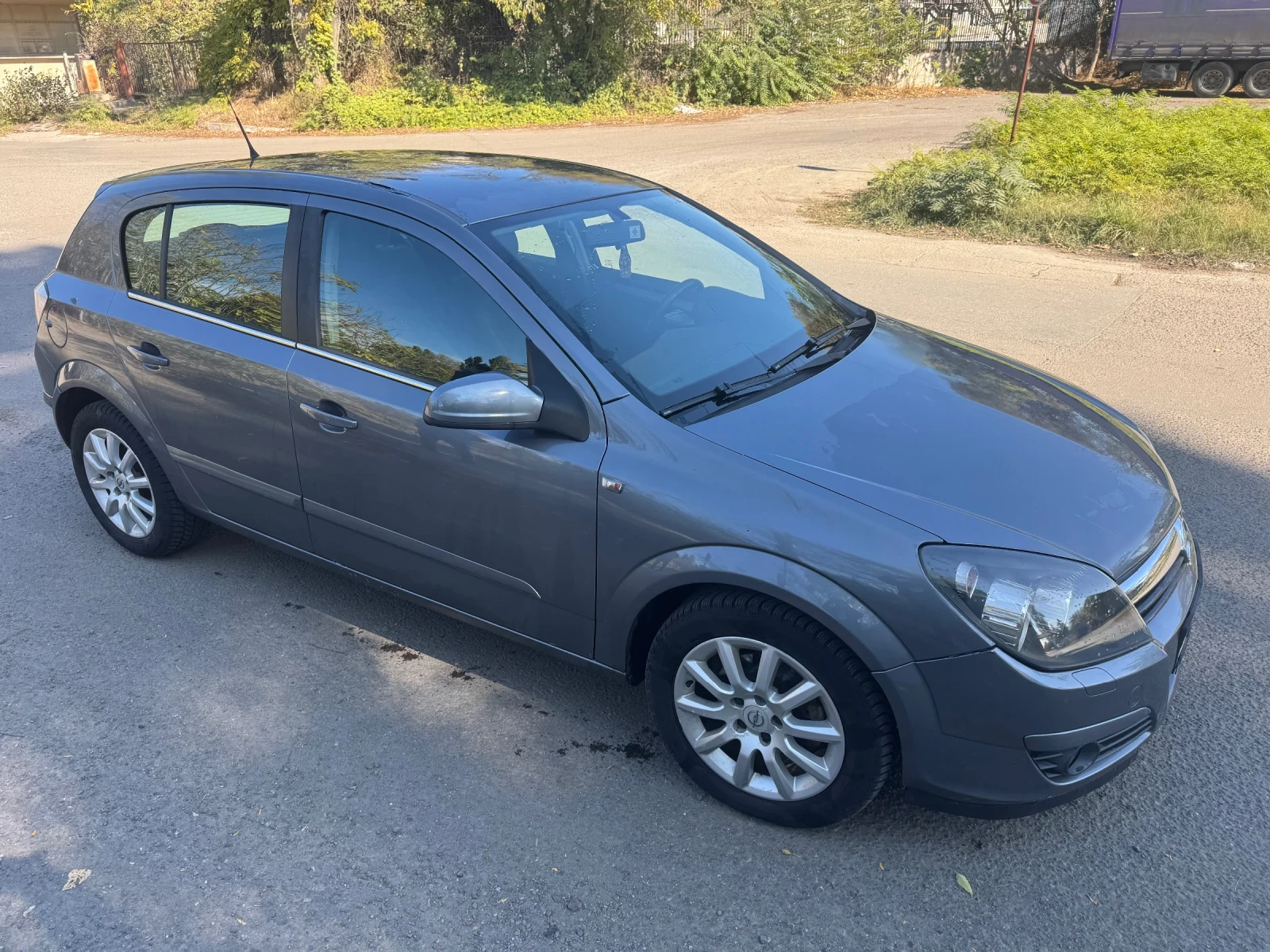 Opel Astra 1.7 CDTI , снимка 9 - Автомобили и джипове - 56541814