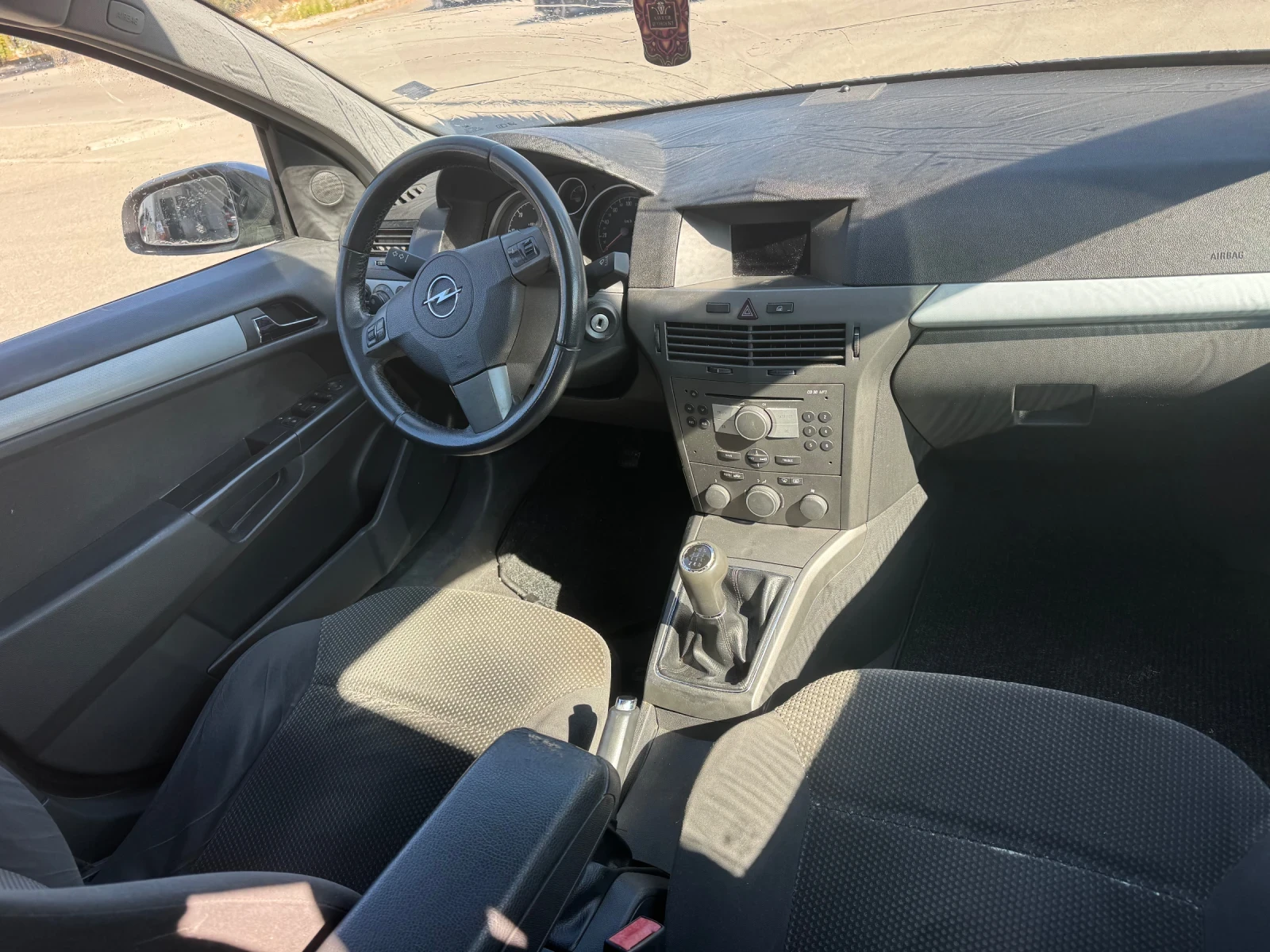 Opel Astra 1.7 CDTI , снимка 6 - Автомобили и джипове - 56541814