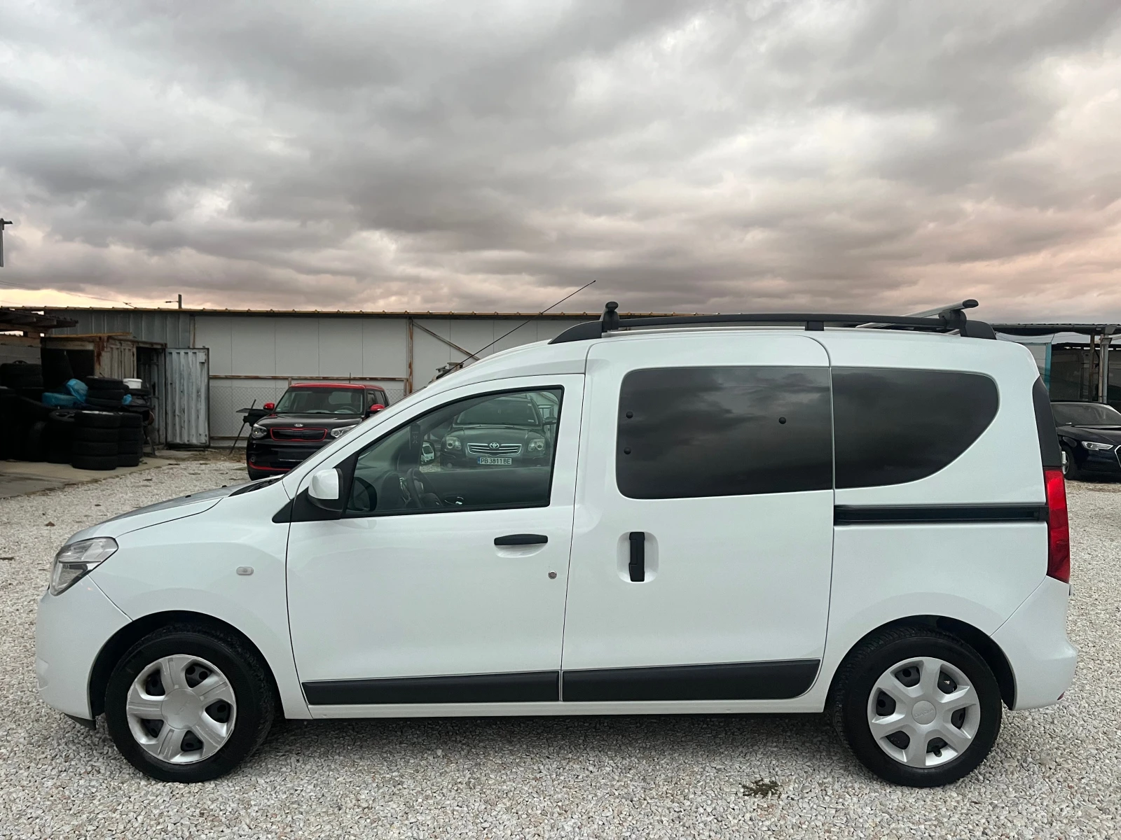 Dacia Dokker 1.5D, 90к.с., ЛИЗИНГ, снимка 4 - Автомобили и джипове - 56582944