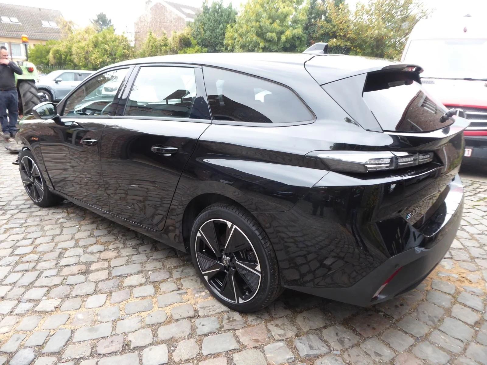 Peugeot 308 SW-e Очакван внос 10.11, снимка 13 - Автомобили и джипове - 56640968