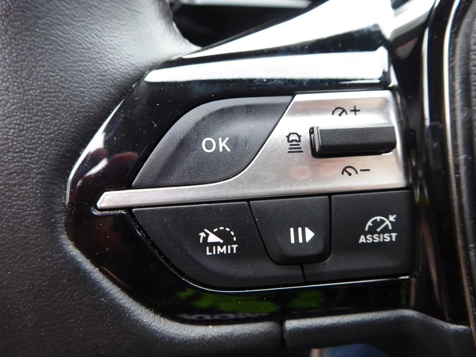 Peugeot 308 SW-e Очакван внос 10.11, снимка 8 - Автомобили и джипове - 56640968