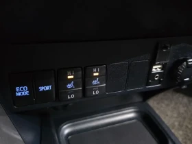 Toyota Rav4 2.5 2WD , снимка 17