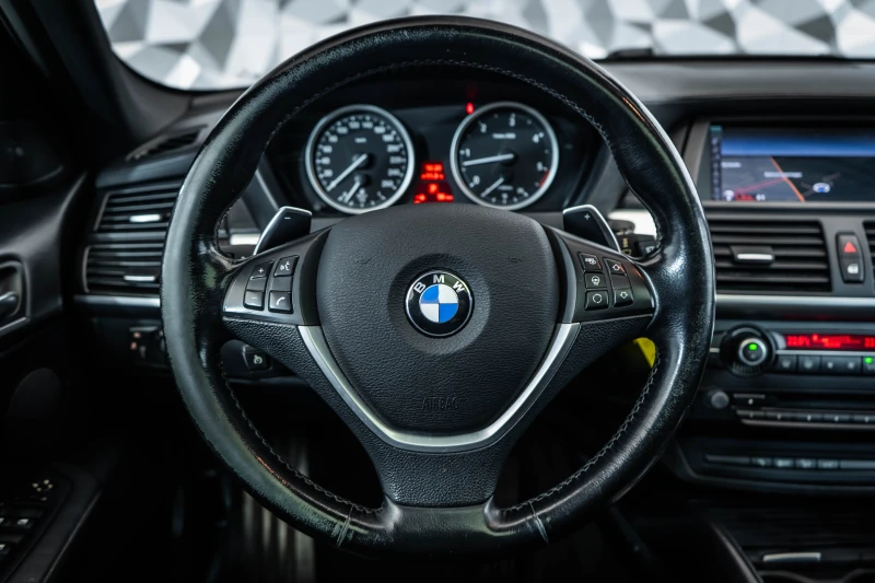 BMW X6 xDrive40d* Pano* Camera, снимка 10 - Автомобили и джипове - 51919280