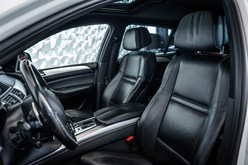 BMW X6 xDrive40d* Pano* Camera, снимка 14 - Автомобили и джипове - 51919280