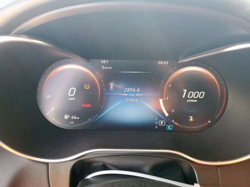 Mercedes-Benz GLC 300 AMG-pkg* 4M* Подгрев* Пано, снимка 9 - Автомобили и джипове - 52317976