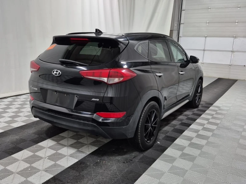 Hyundai Tucson * SE * CARFAX * ФИНАНСИРАНЕ, снимка 3 - Автомобили и джипове - 53323612