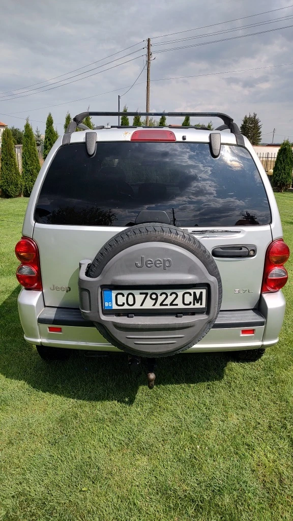 Jeep Cherokee 3.7 - изображение 3