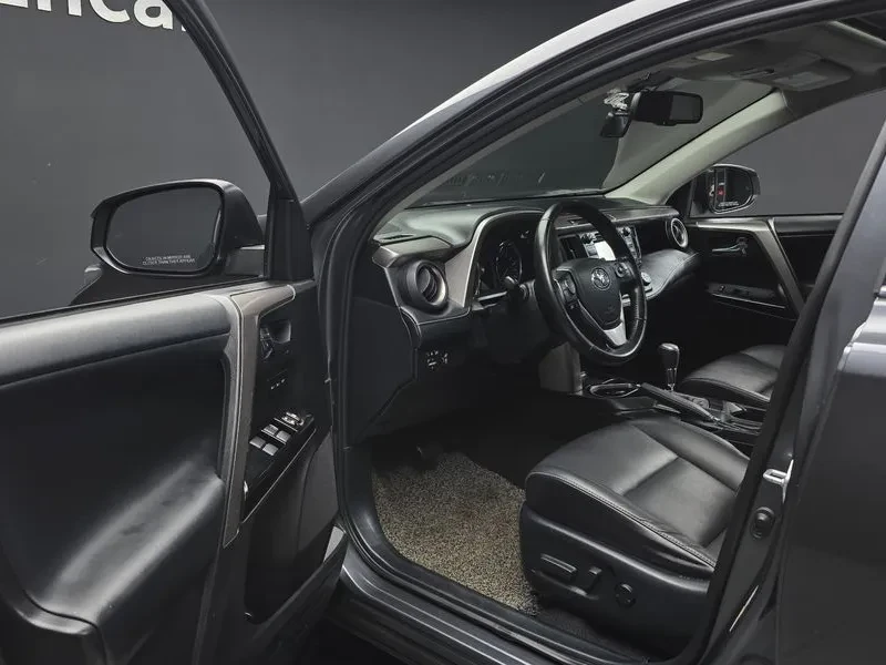 Toyota Rav4 2.5 2WD , снимка 10 - Автомобили и джипове - 55262872