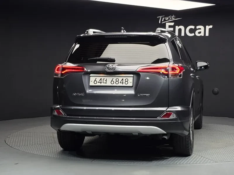Toyota Rav4 2.5 2WD , снимка 4 - Автомобили и джипове - 55262872